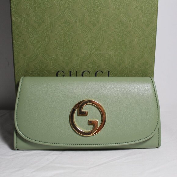 Gucci Handbags - NEW Gucci GG Blondie Interlocking Chain Shoulder Bag Continental Clutch …